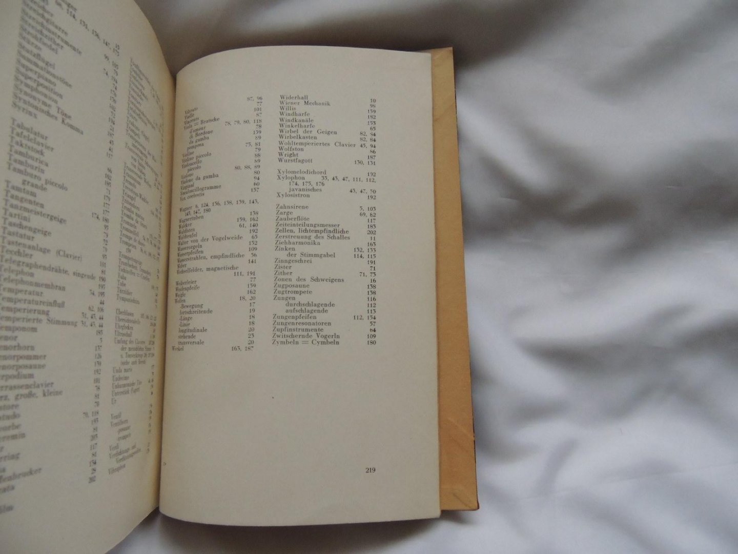 Stefan Meyer; Alexander Wunderer - Grundlagen der Instrumentenkunde für Musikanten und Dilettanten