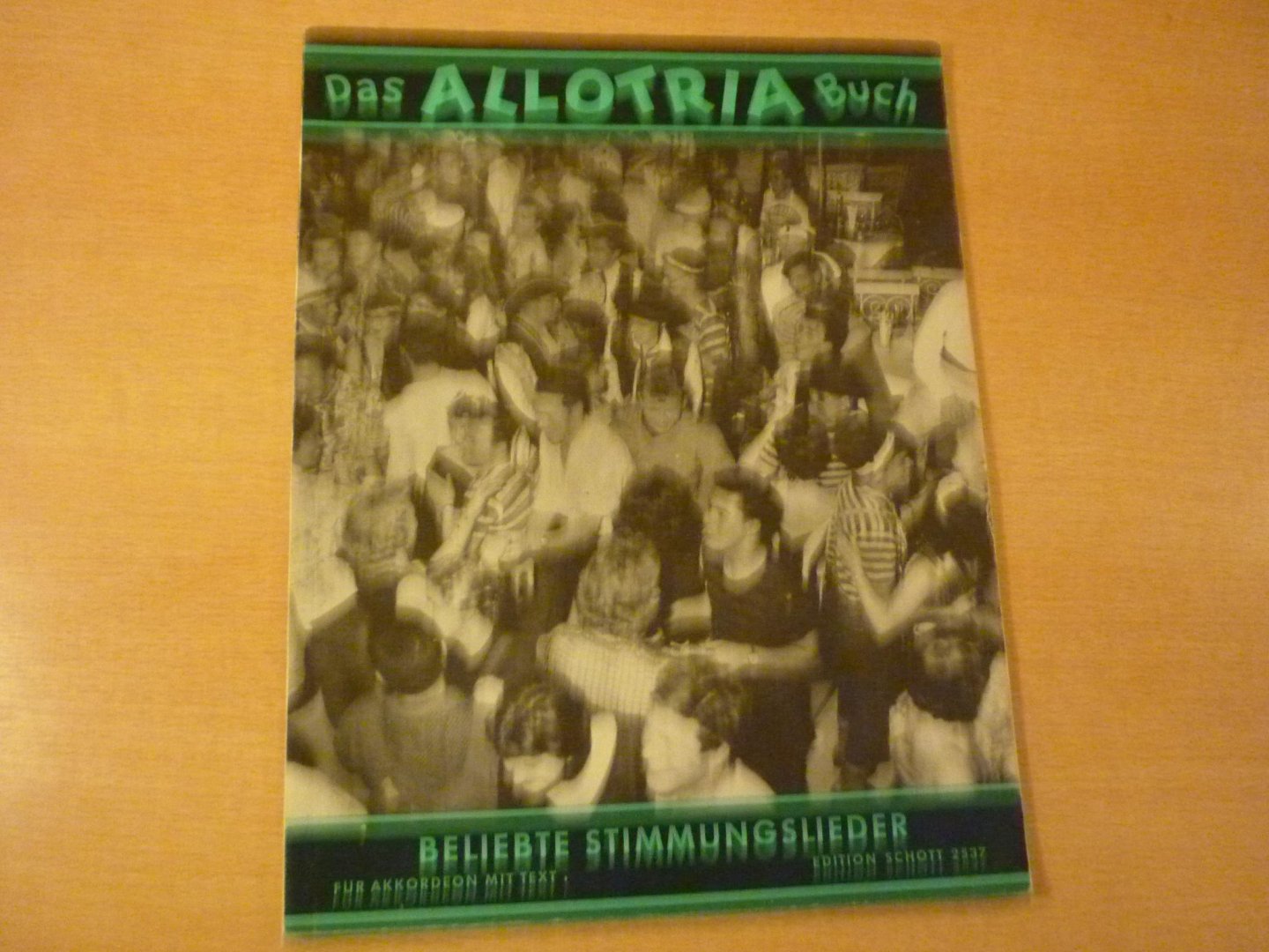Diverse componisten - Das Allotria-Buch; Beliebte Stimmungslieder (Accordeon met tekst)