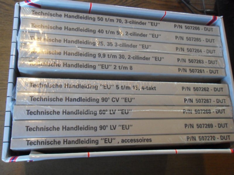 Outboard Marine Corporation (25 euro per deel) - Johnson Outboards. Technische handleidingen (buitenboordmotoren)