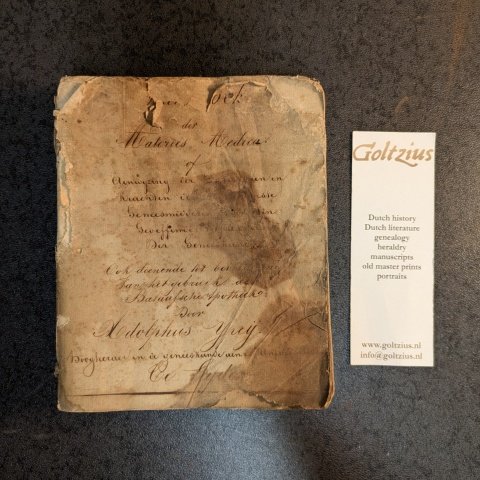 YPEY, ADOLPHUS, - Handboek der materies medica, of Aanwijzing der [kenteek]enen en krachten der [voornaam]ste geneesmidde[len voor min]geoefende [liefhebbers] der genees[kunde]. Ook dienende tot bev[ordering] van het gebruik [der] Bataafsche apotheek.