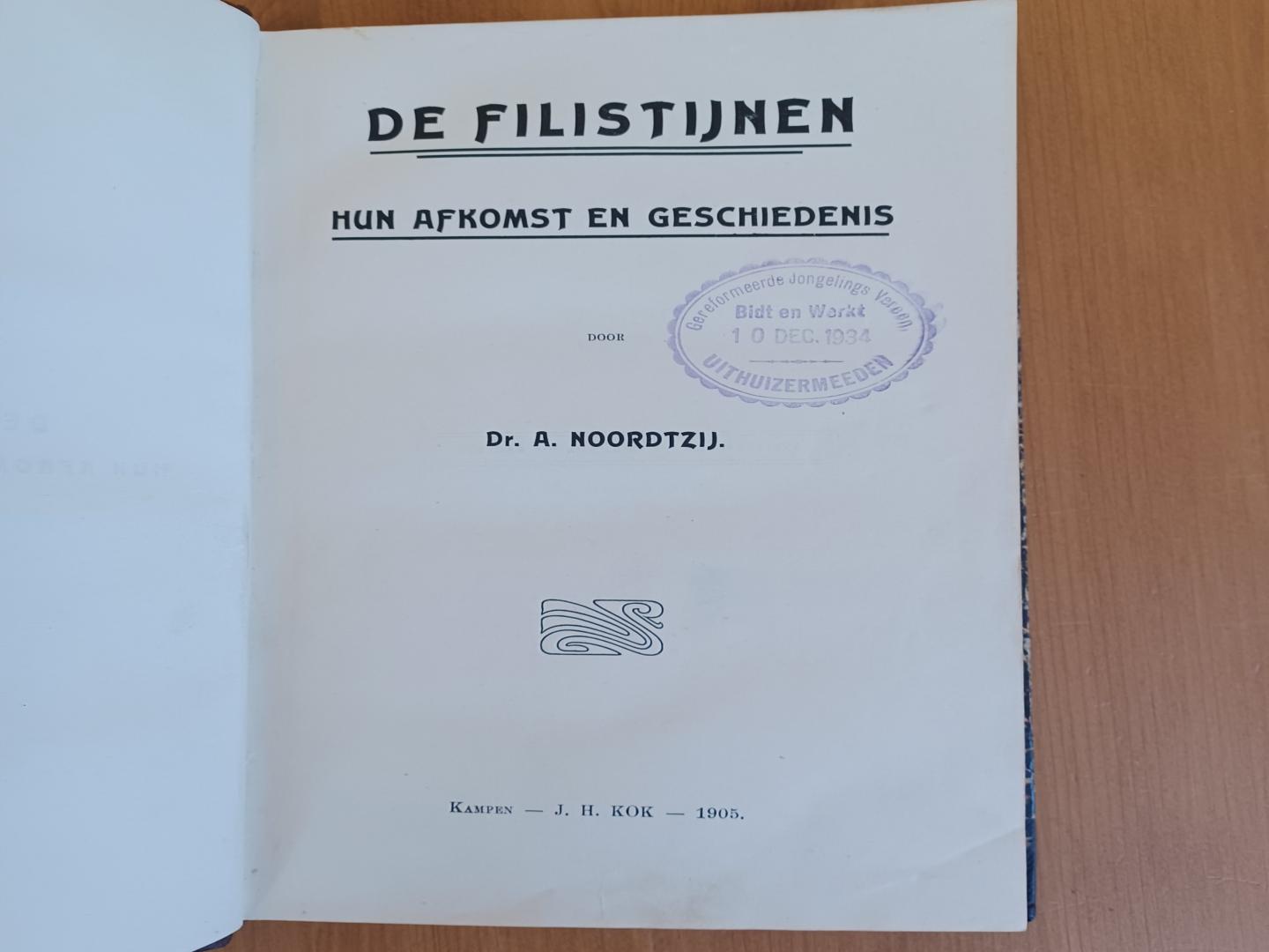 Noordtzij, dr.A - De Filistijnen, hun afkomst en geschiedenis