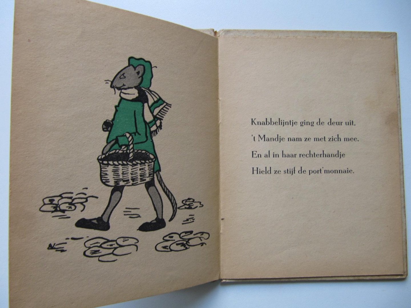 Anneke Visser - Knabbelijntje Snoepgraag, platajes en versjes