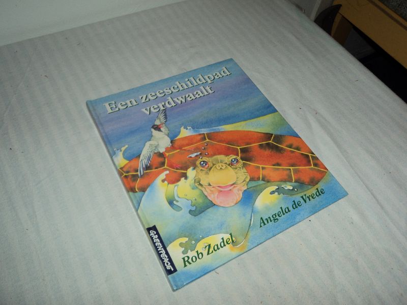 Zadel, Rob en Angela de Vrede - Een zeeschildpad verdwaalt