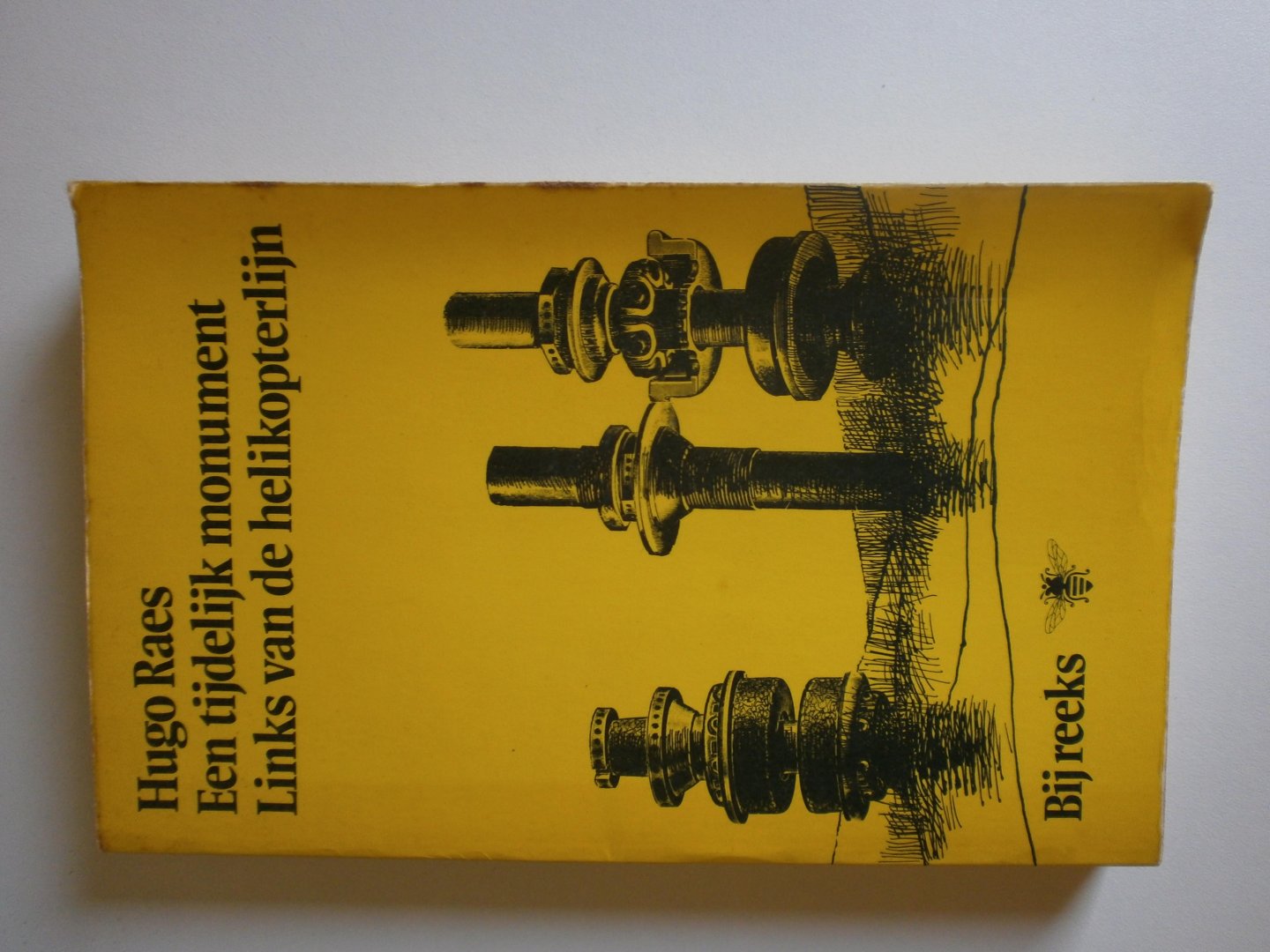 Raes, Hugo - Een tijdelijk monument / Links van de helikopterlijn