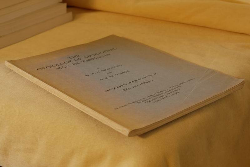 Macintosh N.W.G.  e.a. - The osteology of aboriginal man in Tasmania