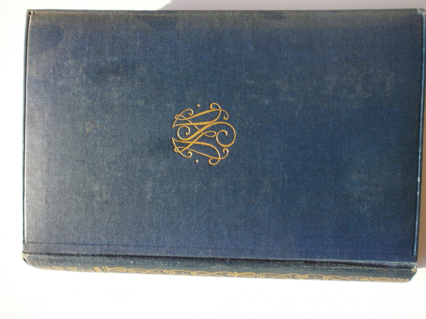 Merriman, Henry Seton - The velvet glove
