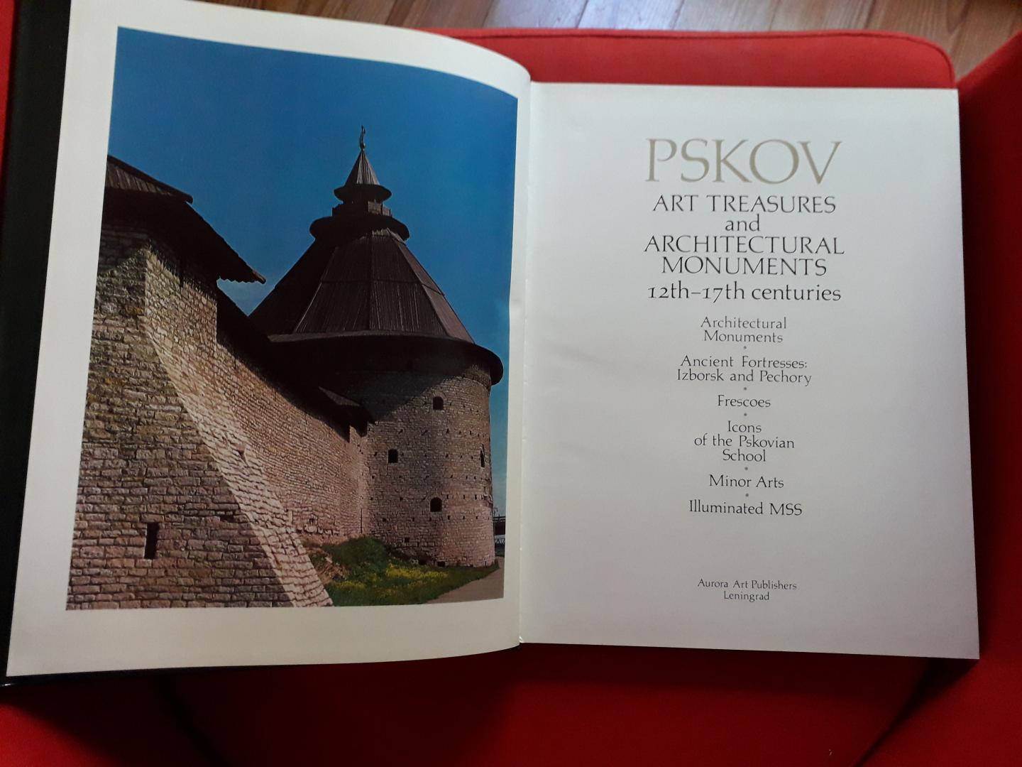 Yamshchikov, Savely red. - PSKOV - Art Treasures and Architectural Monuments 12th-17th centuries
