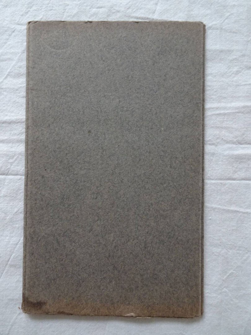 N.n.. - Sluitzegels. Zes-delige opvouwbare map met ca. 100 sluitzegels.