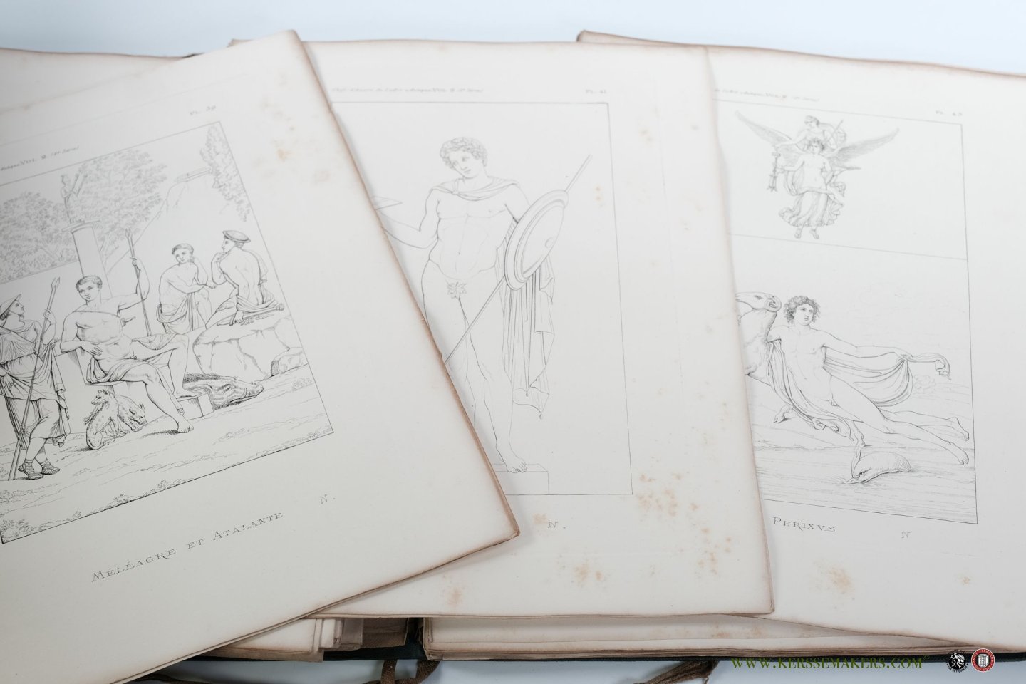 Lenormant, F. - Chefs d'oeuvre de l'art antique. Architecture - Peinture - Statues - Bas-reliëfs - Bronzes - Mosaïques - Vases - Medailles - Camées - Bijoux - Meubles, etc. Tirés principalement du Musée royal de Naples, dessinés et gravés (gravures au trai...