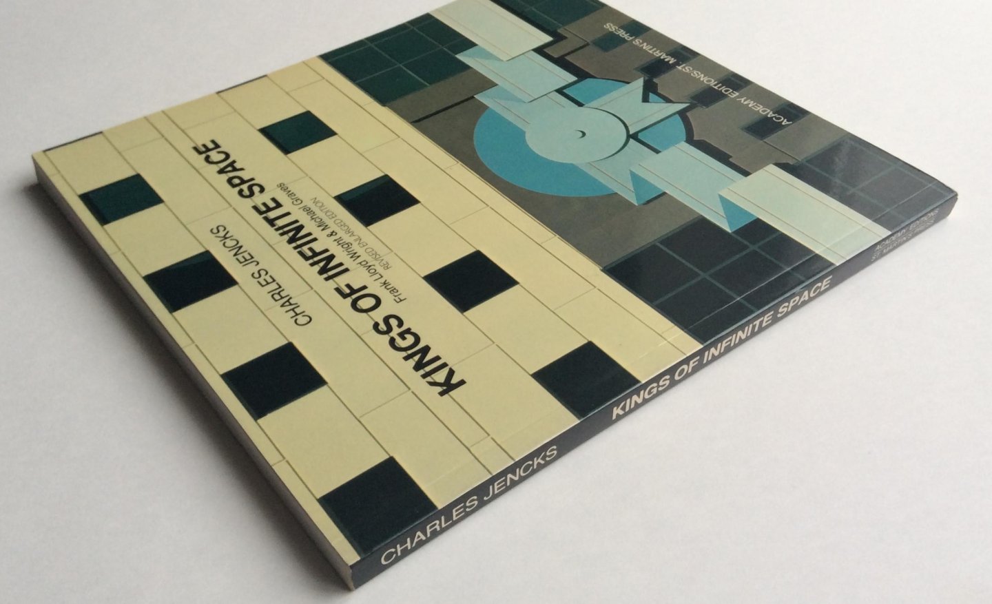 Jencks, Charles - Kings of infinite space (Frank Lloyd Wright & Michael Graves)