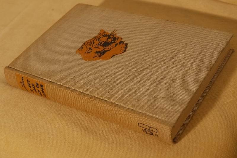 Strandberg O. - In het jaar van de tijger. Zeil- en zwerftochten in het verre oosten en het zuidzeegebied