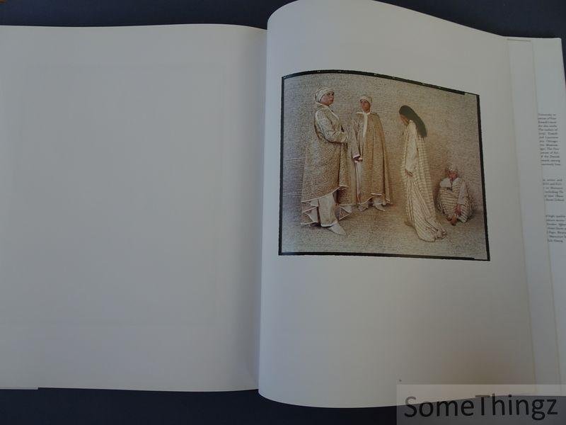 Lalla Essaydi (photogr.) and Fatema Menissi (essay). - Les femmes du Maroc. [Incomplete!]