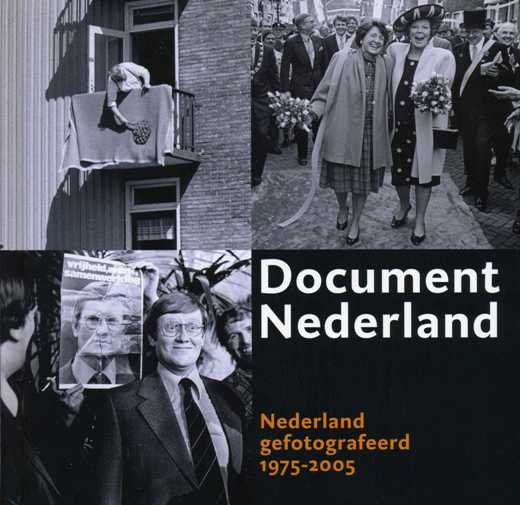 Bell, Wim de e.a. - Document Nederland. Nederland gefotografeerd 1975/2005