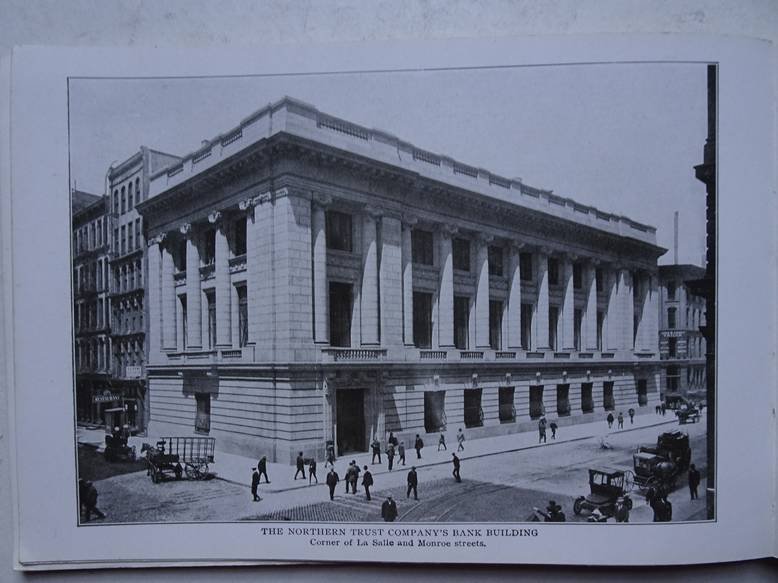 N.n.. - One hundred and twenty-five photographic views of Chicago. A collection of reproductions from photographs of the most prominent streets, buildings, statues, park scenes, and other features of interest in the city.