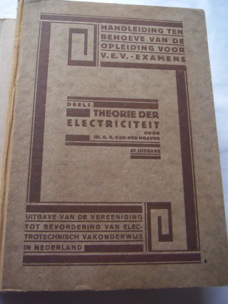 Hoeven, G.G., A.W. Zuidweg, J.M. Prins - Handleiding ten behoeve van de opleiding voor V.E.V. examens deel 1, 2, 3 en 4.