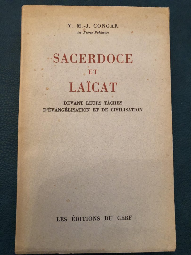 Congar, Y - Sacerdoce et laïcat