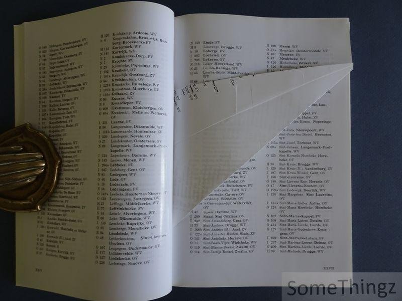 Vandenberghe, Roxane / Devos, Magda en De Tier, Veronique. - Woordenboek van de Vlaamse dialecten. Deel 1: Landbouwwoordenschat, paragraaf veeteelt. Aflevering 13: pluimvee.