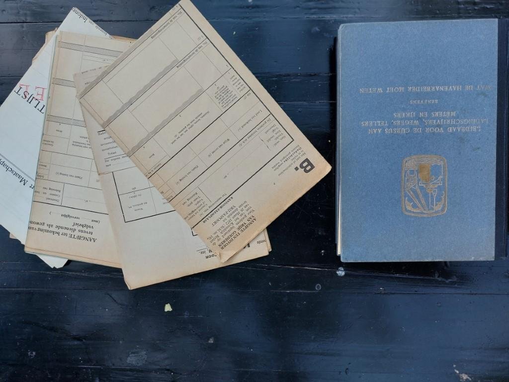 Jansen. D.P. - Leidraad voor de cursus aan ladingschrijvers, wegers, tellers, meters en ijkers. benevens wat de havenarbeider moet weten. Handleiding voor de havenarbeider