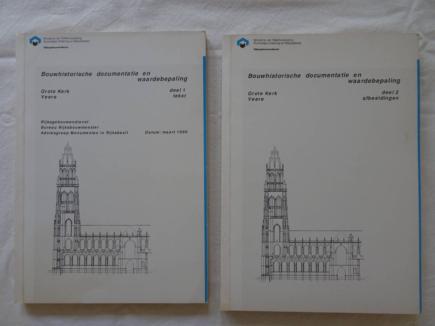 Traa, P.C. van & W. Annema. - Bouwhistorische documentatie en waardebepaling Grote Kerk Veere. Deel 1 & 2 (tekst en afbeeldingen).