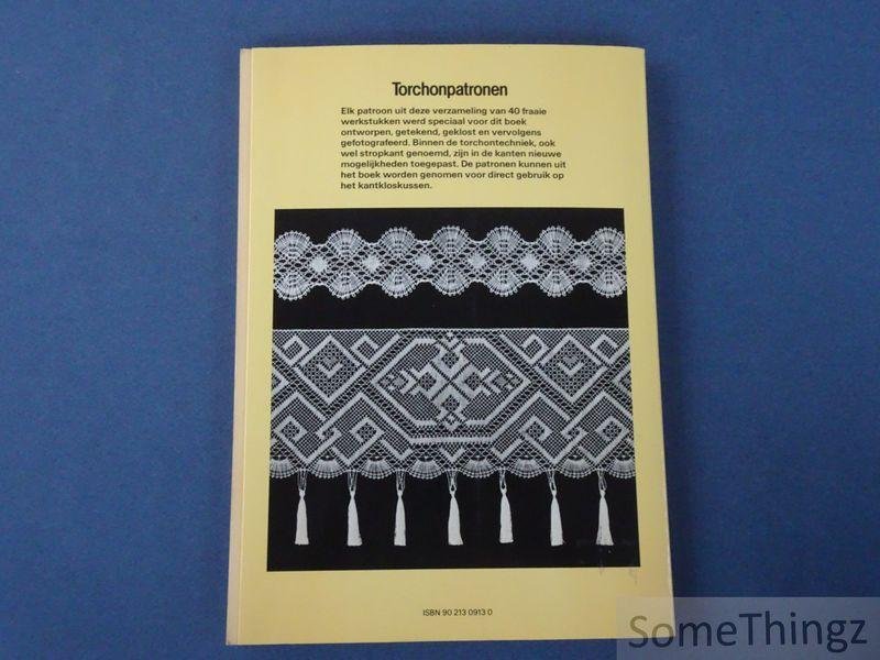 Henk Hardeman. - Torchonpatronen 40 kanten met uitneembare patronen.