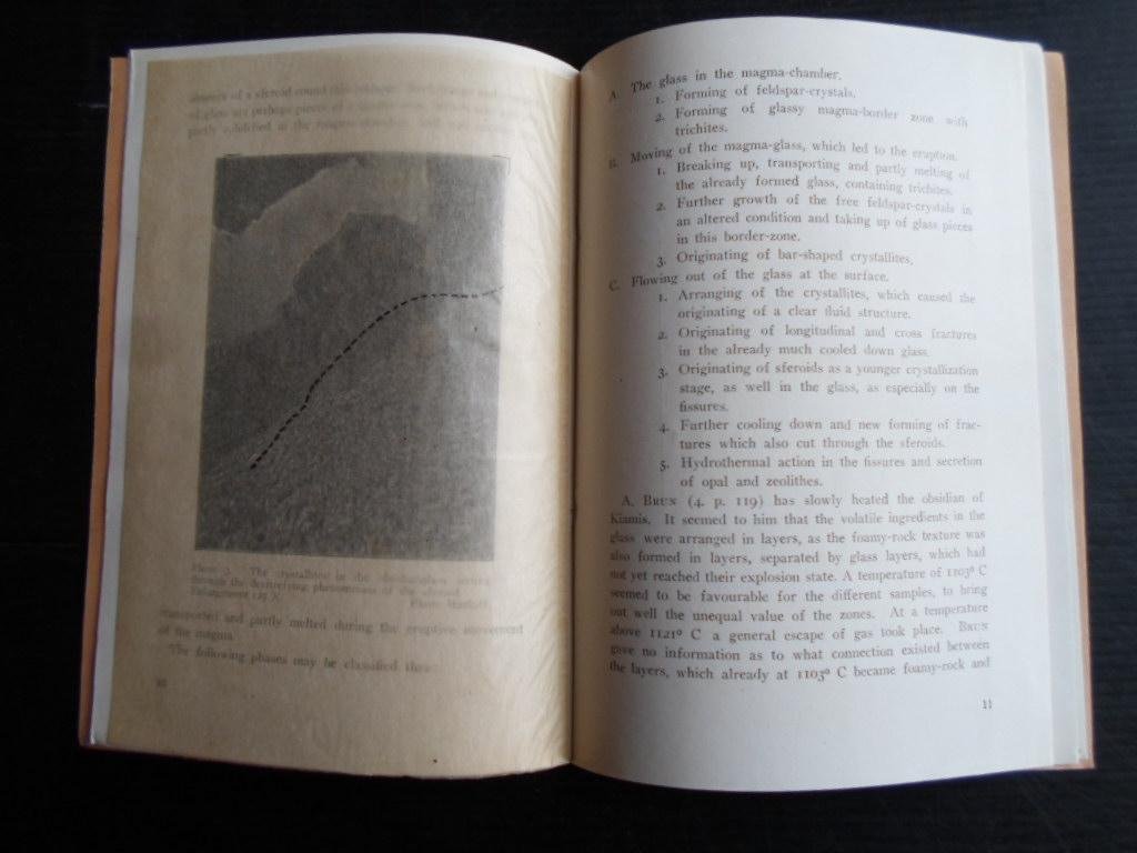 Neumann van Padang, Dr.M. - Obsidian of Goenoeng Kiamis, Fourth Pacific Science Congres, Java 1929