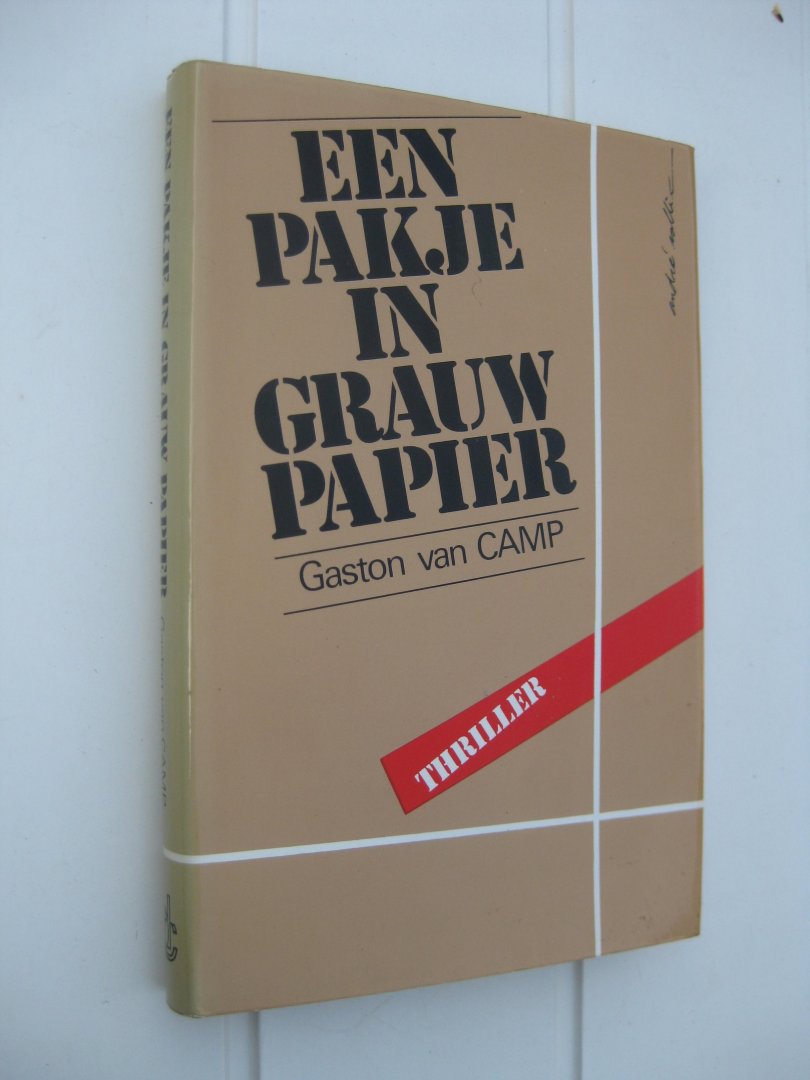Camp, Gaston van - Een pakje in grauw papier.