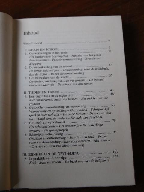 Veenstra, J. - Opvoeden doen we samen