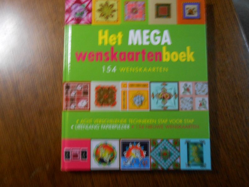 aasenbeek e.a. - Het MEGA wenskaartenboek / 151 wenskaarten
