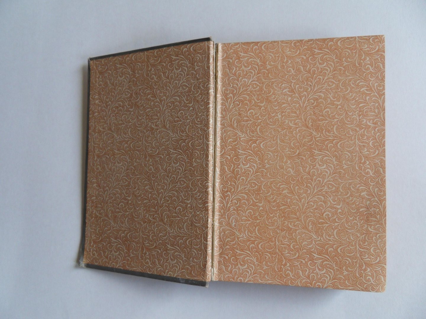 Hone, Annie M. [ Compiled by ]. - The Children`s Casket. - Favourite Poems for Recitation.