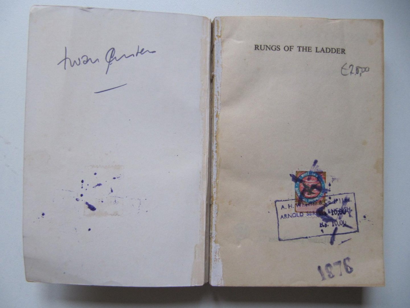 Thaazhi Sivasankara Pillai - Rungs of the Ladder