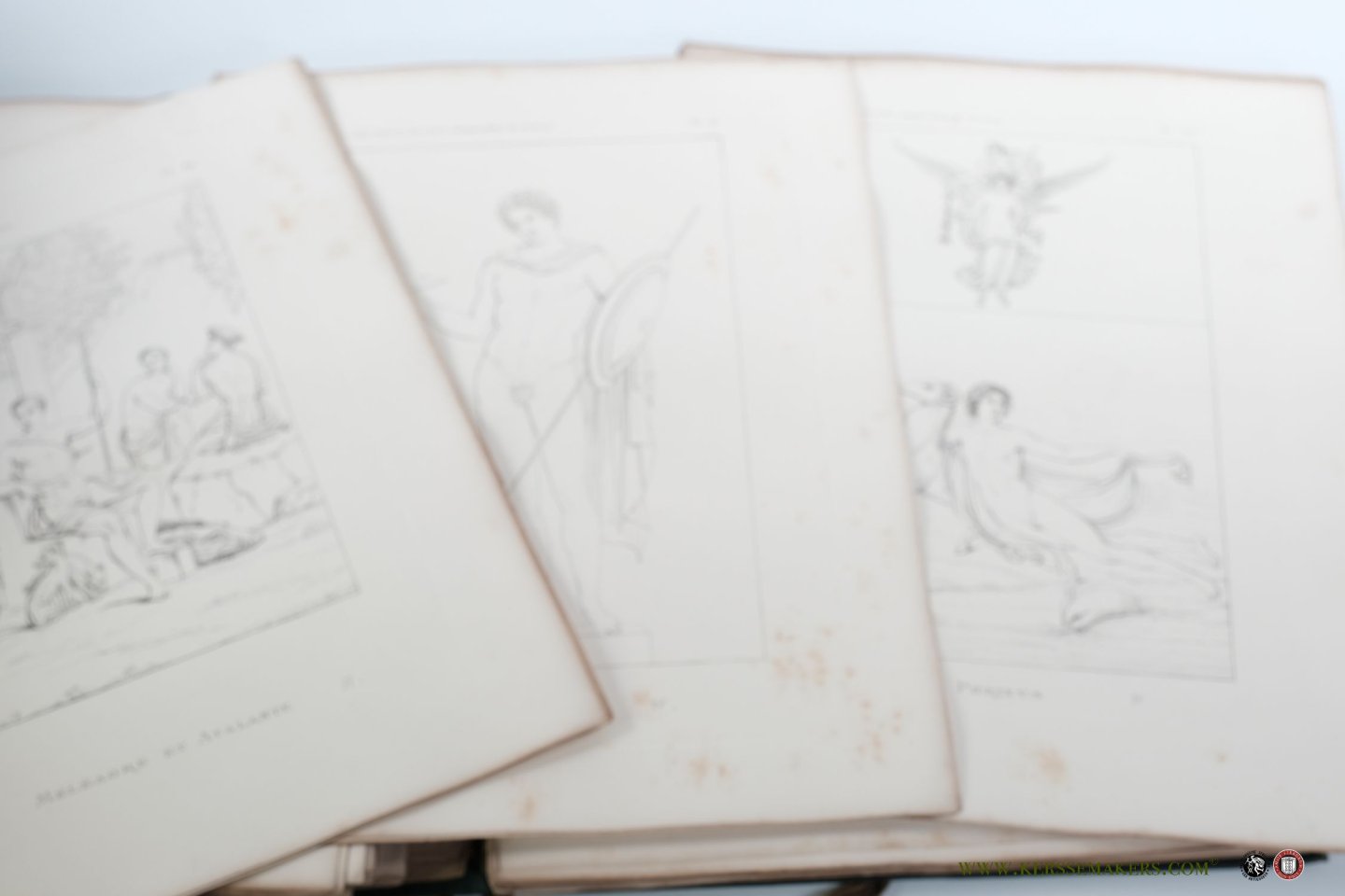 Lenormant, F. - Chefs d'oeuvre de l'art antique. Architecture - Peinture - Statues - Bas-reliëfs - Bronzes - Mosaïques - Vases - Medailles - Camées - Bijoux - Meubles, etc. Tirés principalement du Musée royal de Naples, dessinés et gravés (gravures au trai...