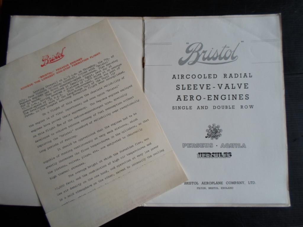 Catalogus - Bristol Sleeve-Valve Aero Engines + leaflet concerning the longest non-stop formation flight [Cranwell-Ismailia, Egypt]