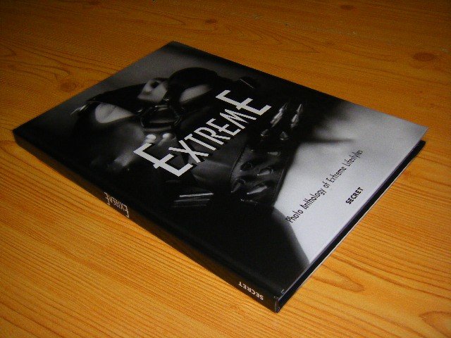 Boedt, Jurgen (ed.) - Extreme, Photo Anthology of Extreme Lifestyles [Numbered and limited edition]