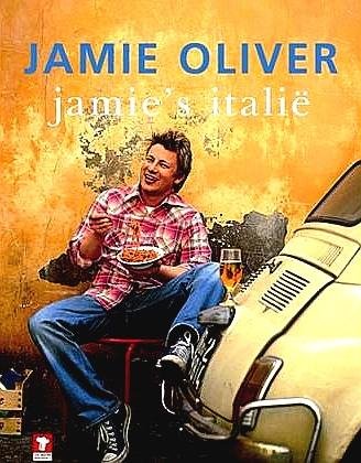 Oliver , Jamie . [ isbn 9789021580449 ] 3419 - Jamie's Italie . ( Geen politiek, geen ideologische kruistochten - Jamie's boek gaat simpelweg over het land dat de grootste inspiratiebron is geweest in zijn culinaire carrière. -