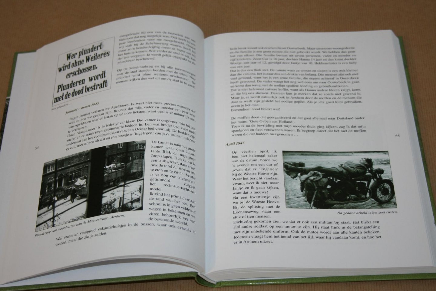Wim Kroon - Evacué in Apeldoorn - 1944-1945  Arnhemse evacués welkom in Apeldoorn en omliggende dorpen
