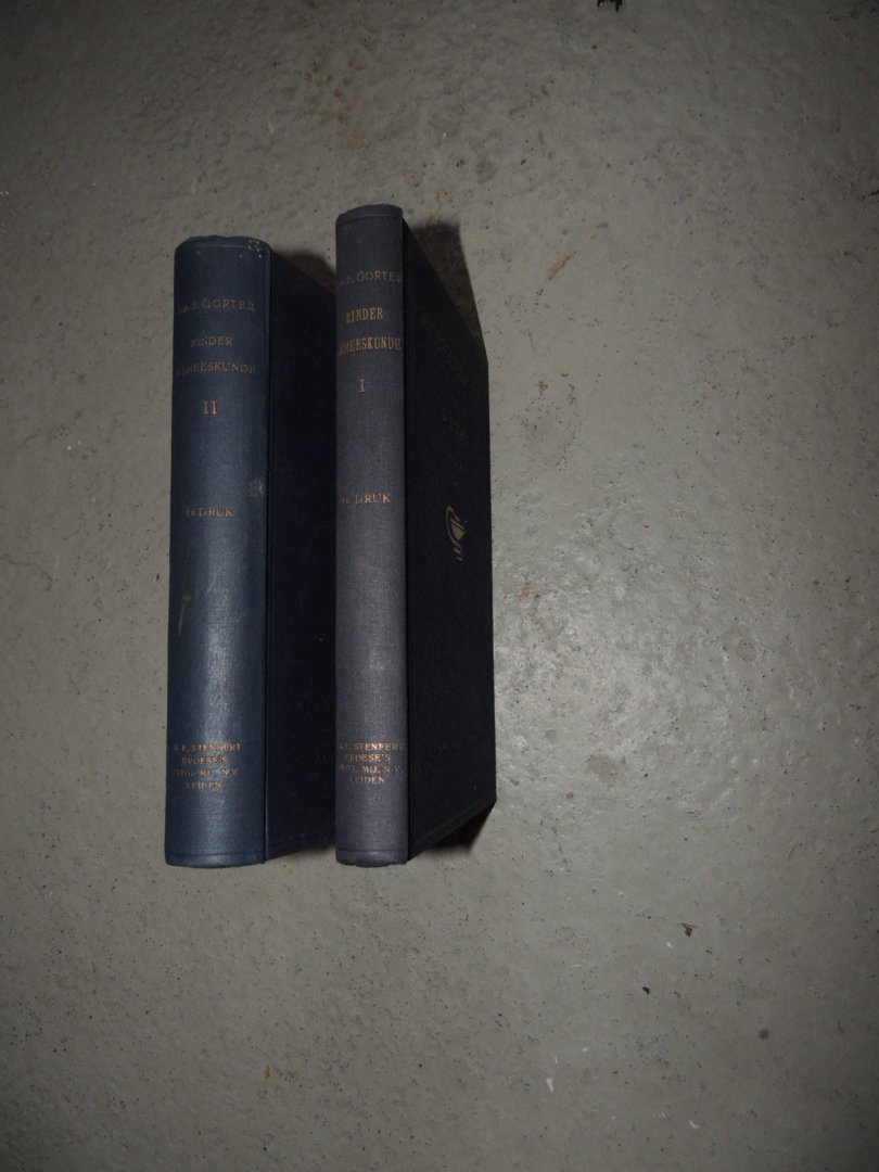 Gorter Dr. E. - Kindergeneeskunde. Compleet in 2 delen met De voeding van gezonde en zieke kinderen, zuigelingen