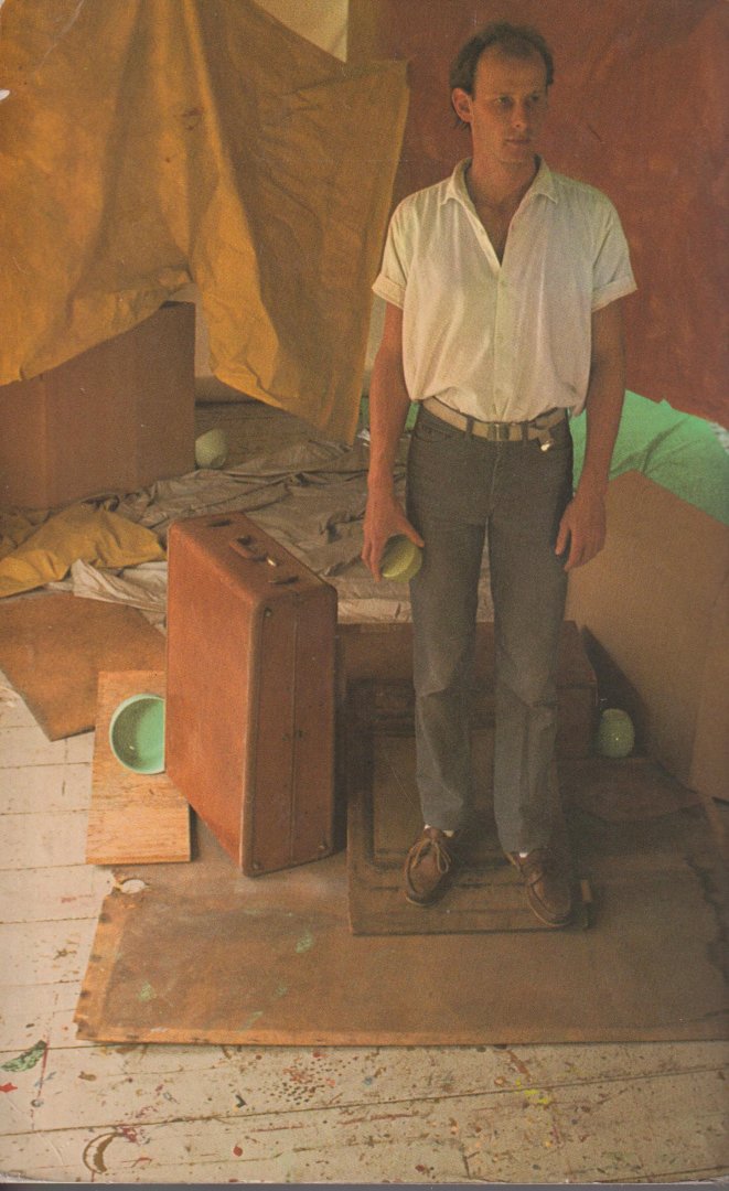 Jong (Breda, 4 oktober 1952), Oebele Klaas Anne (Oek) de - Cirkel in het gras. Een Nederlandse vrouw gaat naar Rome om er te werken voor een krant en wordt verliefd op een Italiaan.