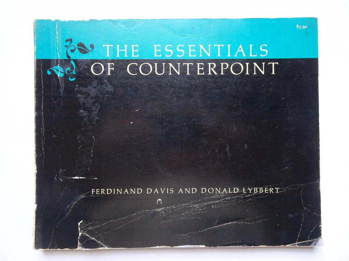 Davis, Ferdinand & Donald Lybbert. - The essentials of counterpoint.