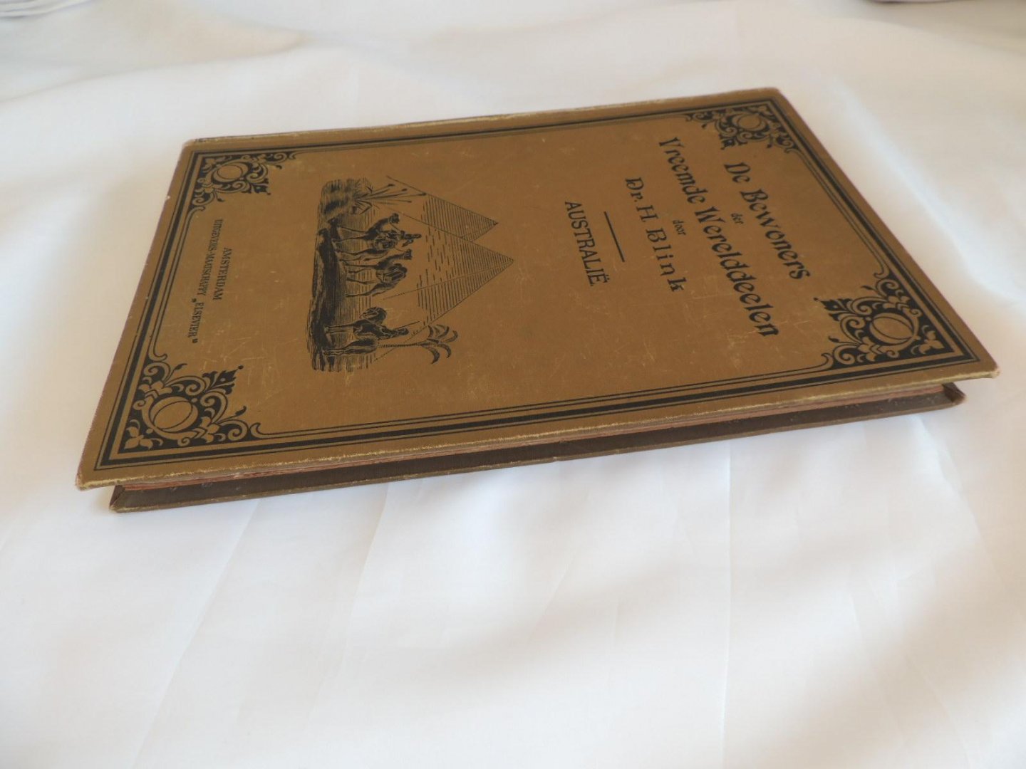 Blink, H - De Bewoners der Vreemde Werelddeelen. Afrika-Azië-Amerika-Australië; in hun leven, zeden en gewoonten, naar hun staatkundige, economische en sociale ontwikkeling en tevens in hun verhouding tot Europesche volken beschreven