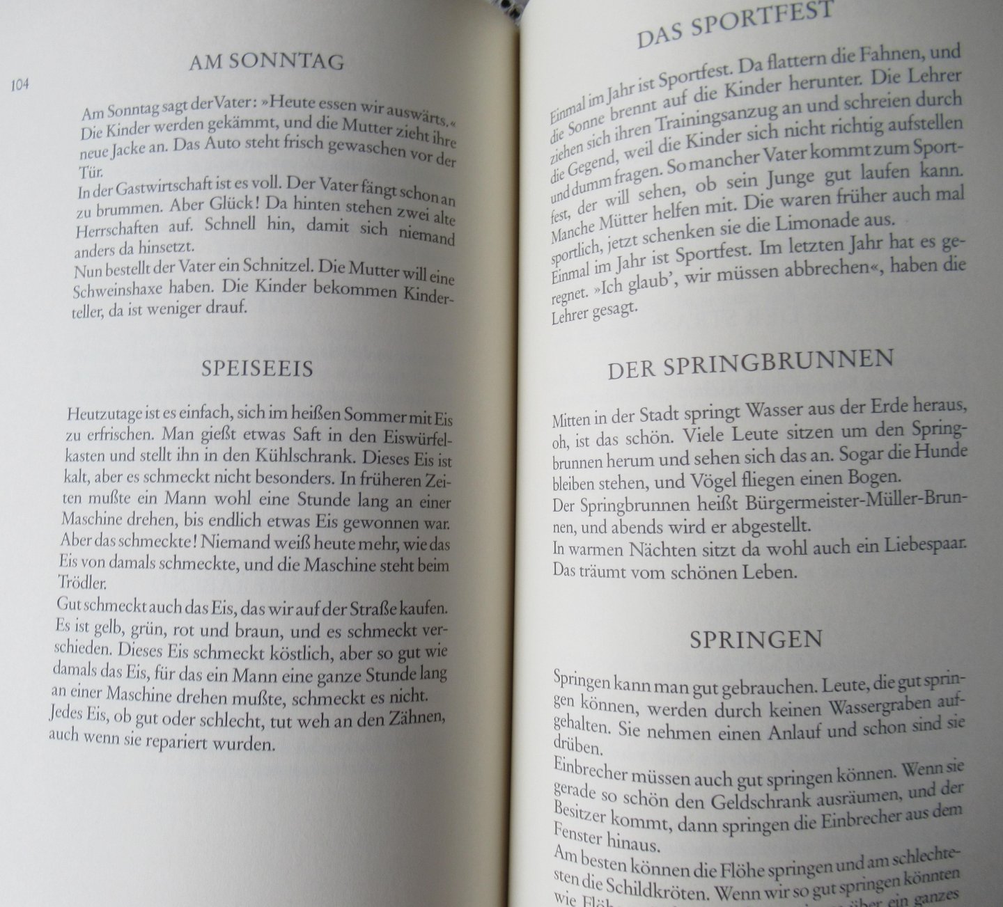 Kempowski, Walter - Herrn Böckelmanns schönste Tafelgeschichten. Nach dem ABC geordnet uns wiederum illustriert von Roswitha Quadflieg.