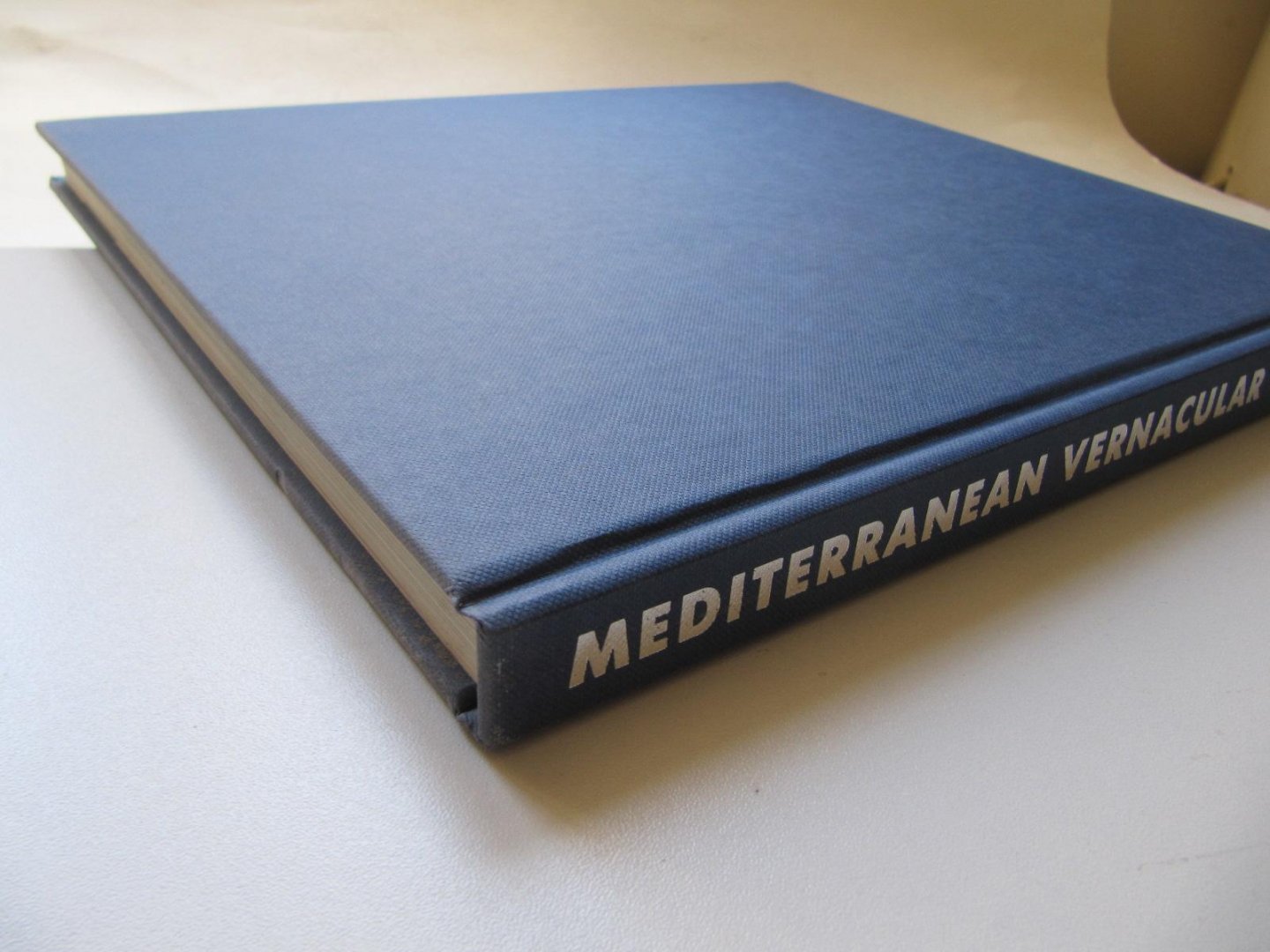 V. Atroshenko & M. Grundy - Mediterranean Vernacular, a vanishing architecural tradition