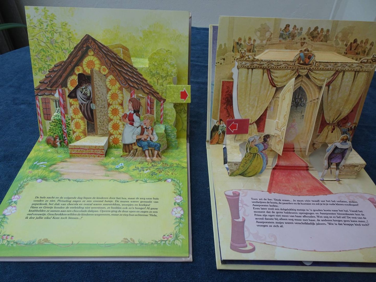 N.n.. - Roodkapje/ Sneeuwwitje en de zeven dwergen/ Assepoester/ Hans en Grietje. 4 flap-uit boeken.