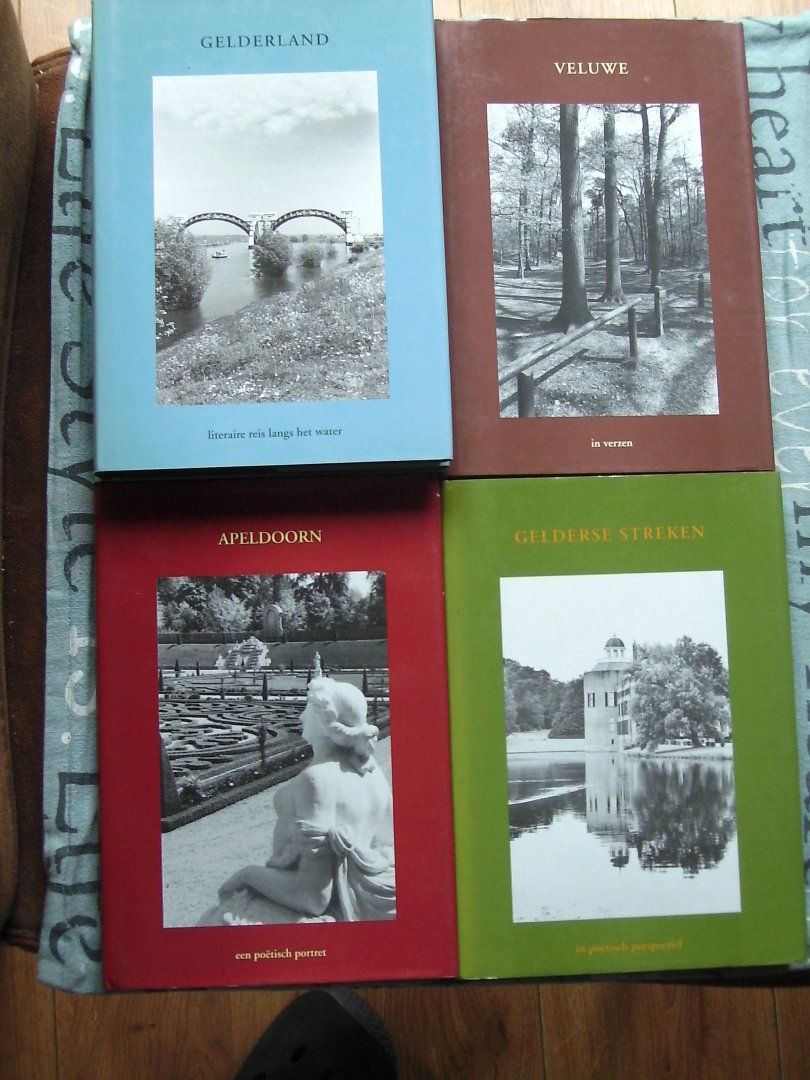 Bloemlezing, verschillende schrijvers - Poëtische landschappen, 10 verschillende delen ( ook los te koop €5,00 per stuk)
