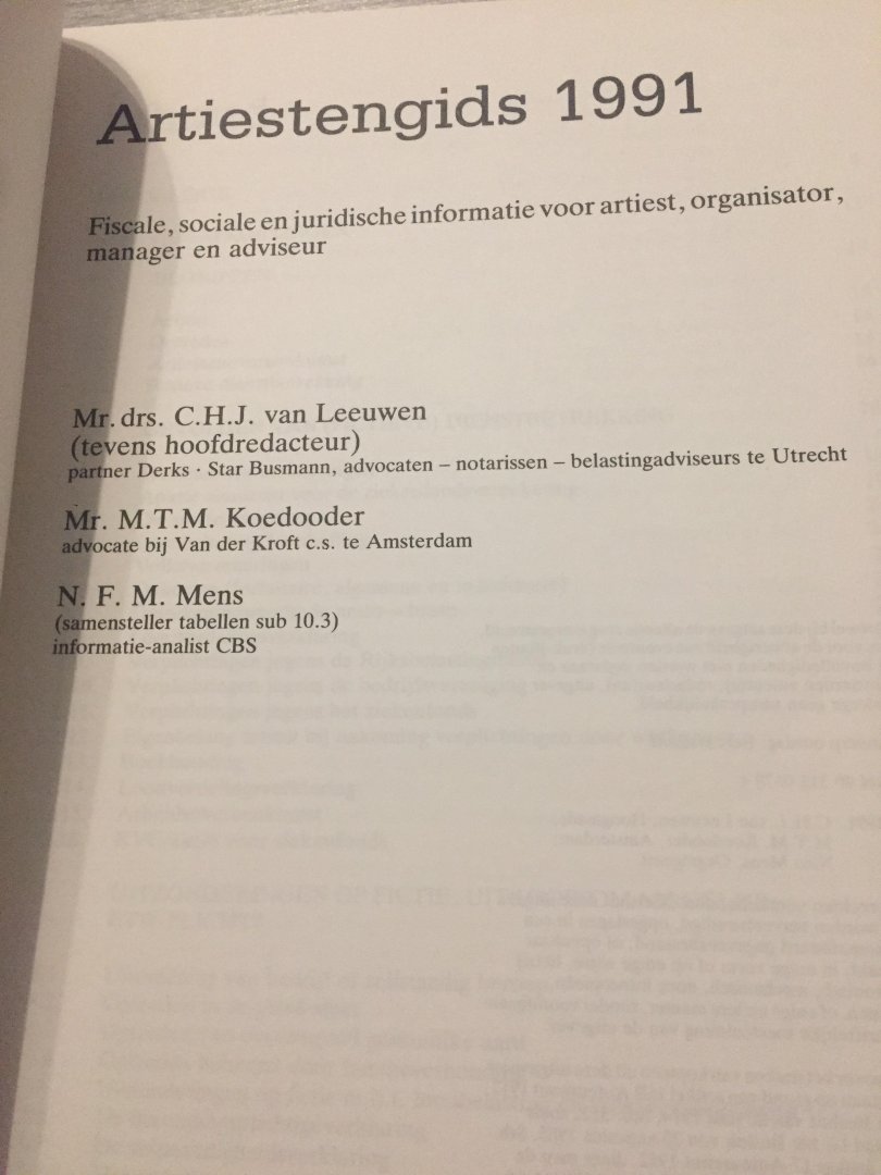Leeuwen - Artiestengids / 1991 / druk 1