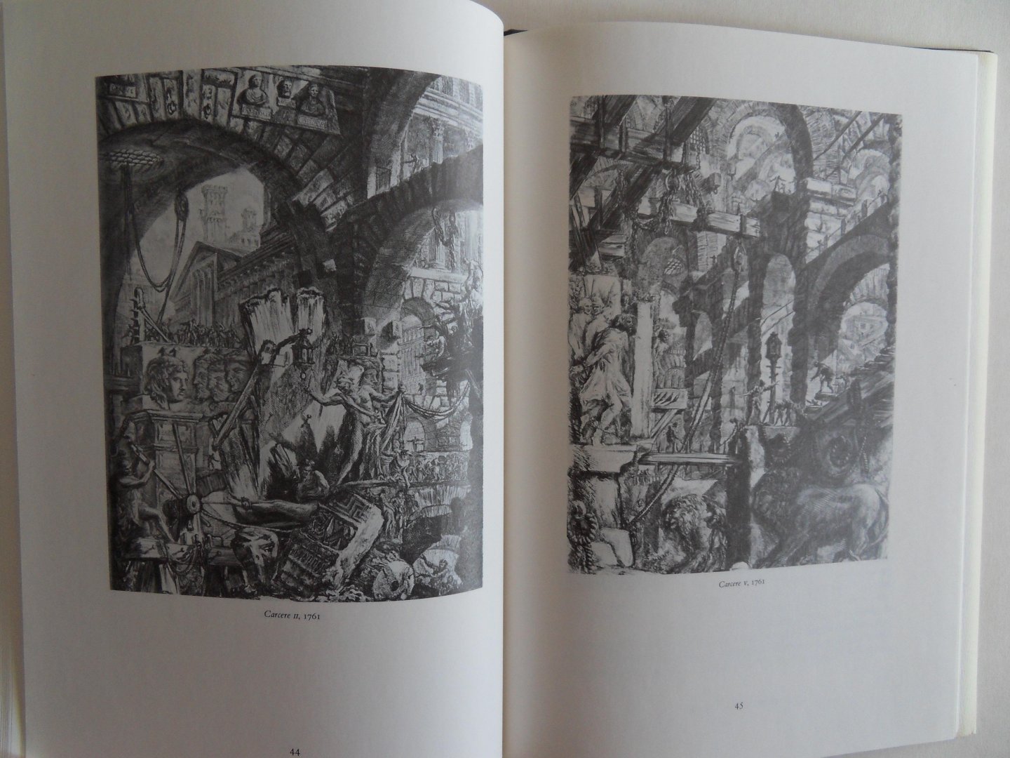 Ruler, Dick van. - Verbeeldingen van werkelijkheid. - Speurtochten vanuit de kerkers van Piranesi. [ Complete serie van drie delen in bijbehorende slipcase ].