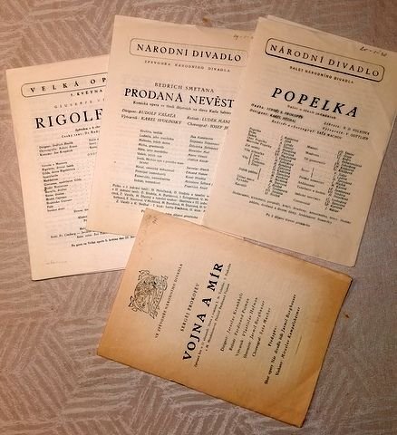 Velká Opera: - [Konvolut 5 Programmhefte] u.a. Prokofev: Vojna a mír. Dir.: Jaroslav Krombholc [+ zakladni napevky Prokofevovy zpivane hry]