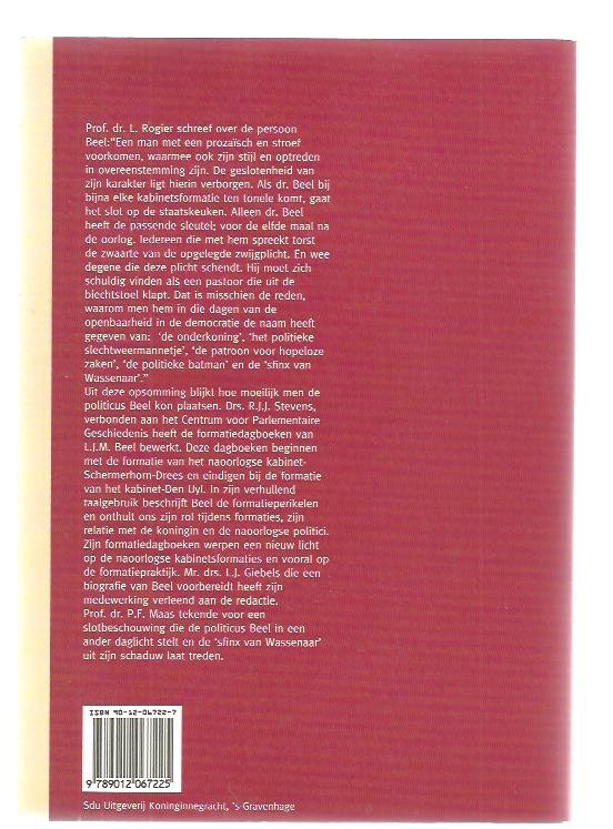 Stevens, R.J.J. /Giebels, L.J., Maas, P.F. - De formatiedagboeken van Beel 1945-1973 / handboek van formateurs