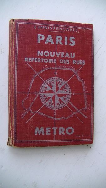  - Paris nouveau Repertoire des rues, avecindication de la plus proche station du METRO