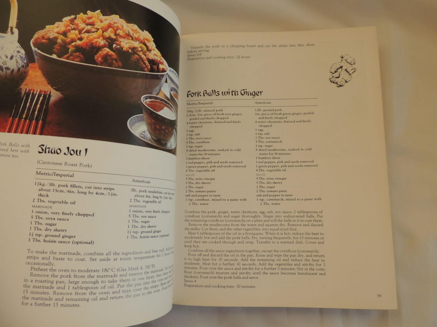 Isabel Moore; Jonnie Godfrey; - The Complete Oriental cookbook - cook book