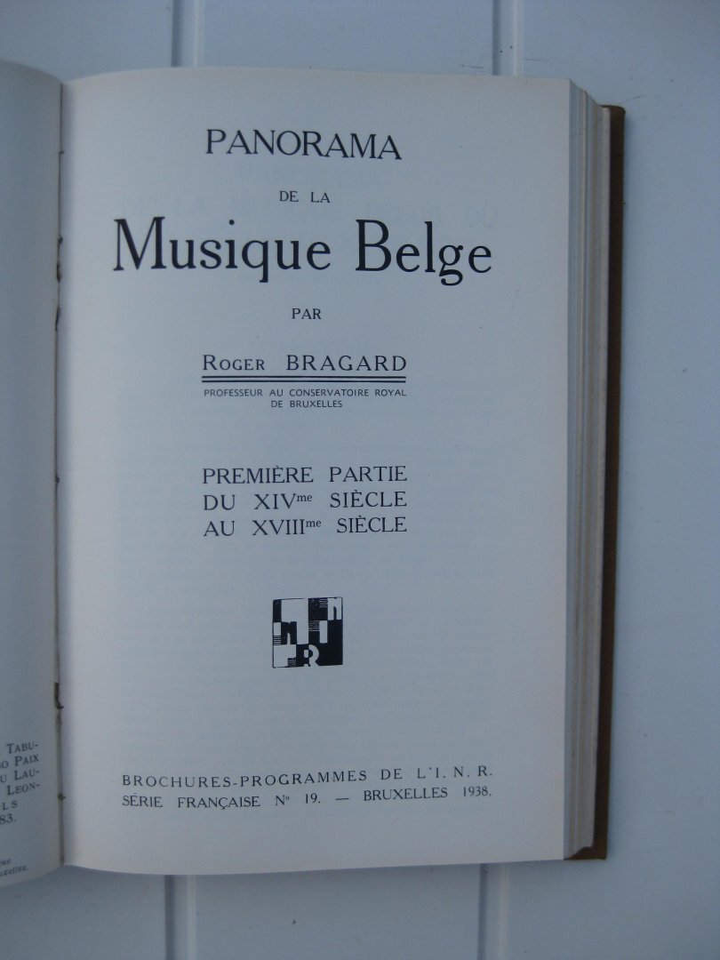 Collaer, Paul e.a. - Beteekenis van de muziek. Vorm en uitdrukking in de muziek. En nog 9 andere titels